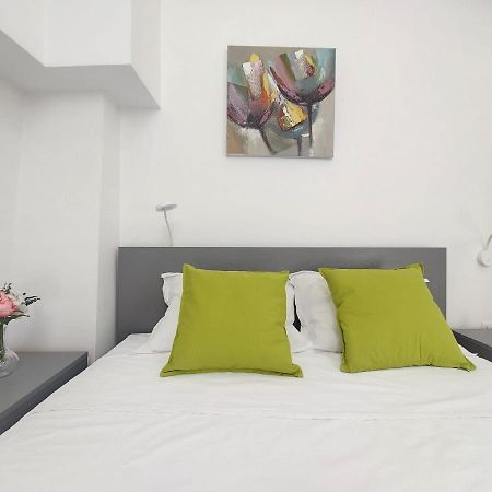 Sweet Dreams Suites Lovely Duplex Universitate Bukarest Exteriör bild