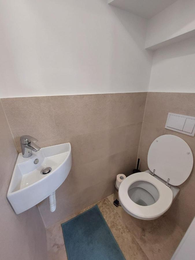 Sweet Dreams Suites Lovely Duplex Universitate Bukarest Exteriör bild