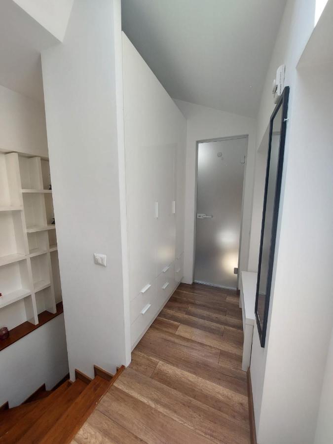 Sweet Dreams Suites Lovely Duplex Universitate Bukarest Exteriör bild