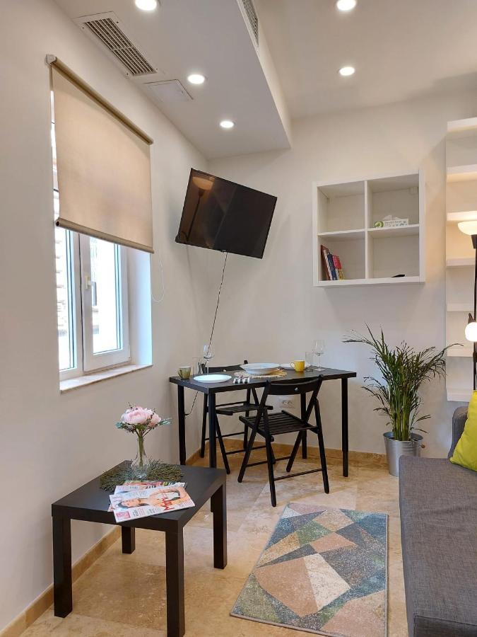Sweet Dreams Suites Lovely Duplex Universitate Bukarest Exteriör bild