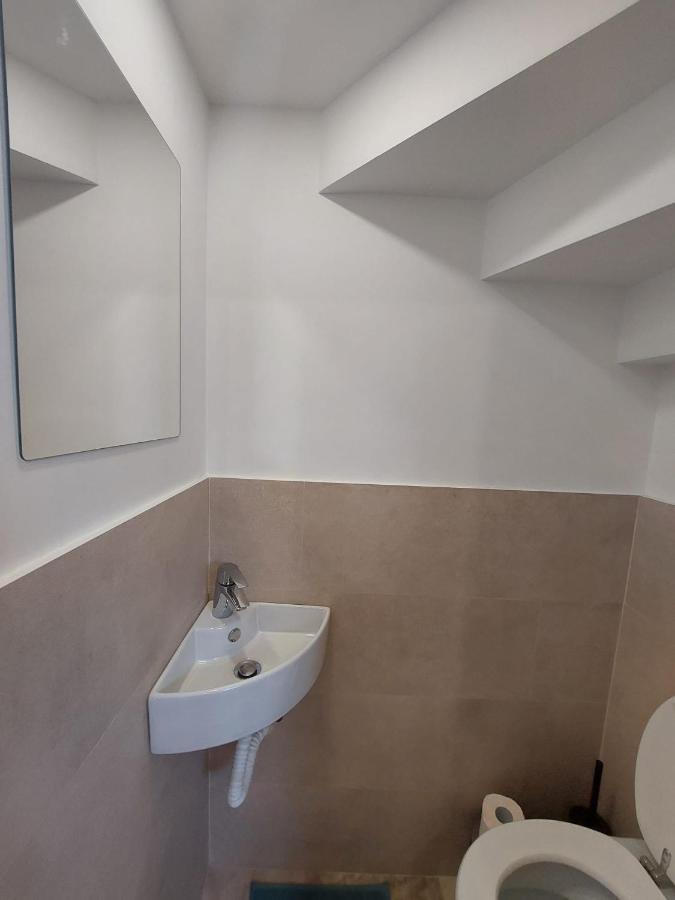 Sweet Dreams Suites Lovely Duplex Universitate Bukarest Exteriör bild