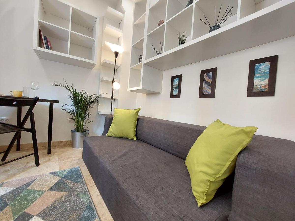 Sweet Dreams Suites Lovely Duplex Universitate Bukarest Exteriör bild