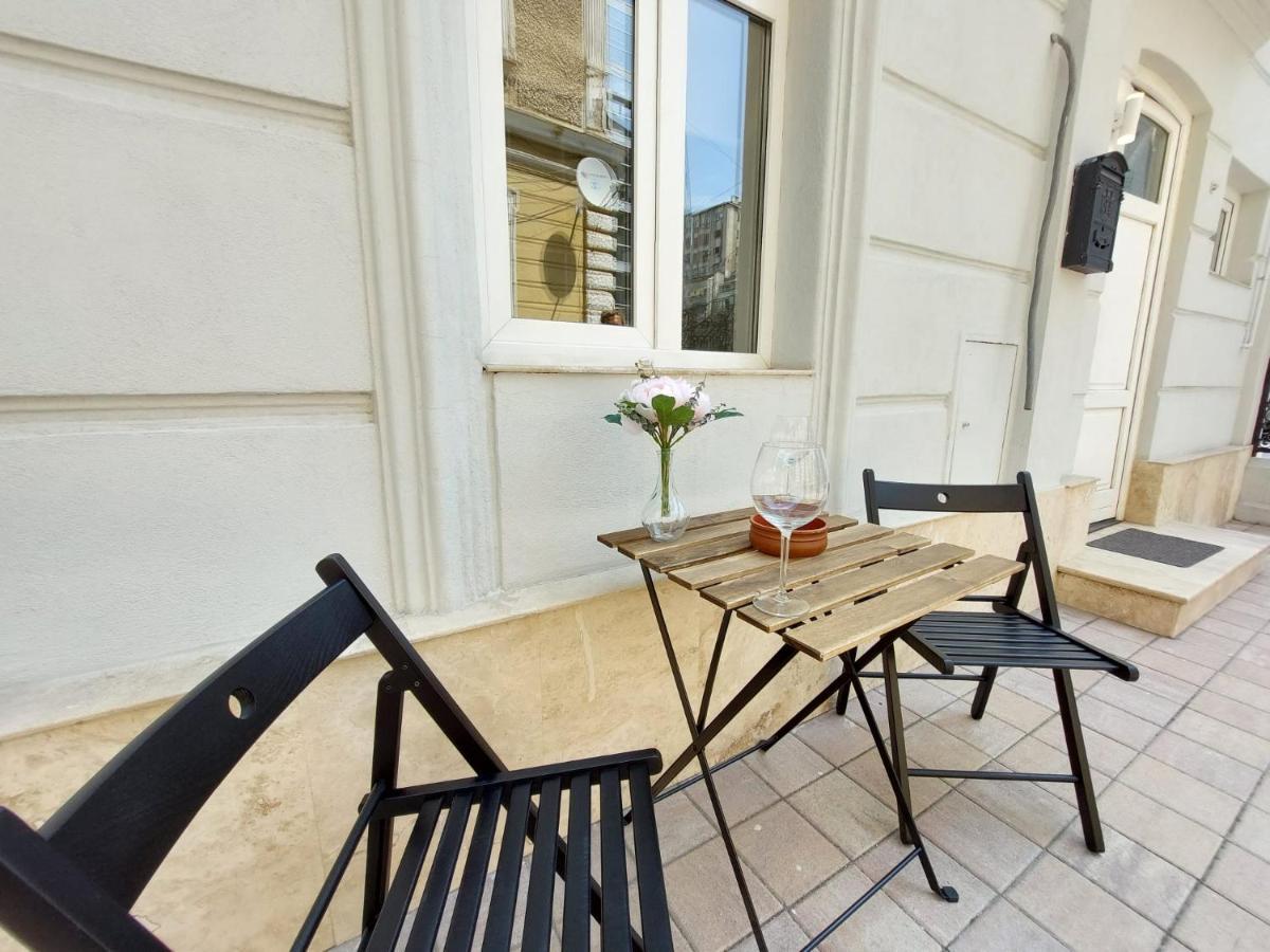 Sweet Dreams Suites Lovely Duplex Universitate Bukarest Exteriör bild